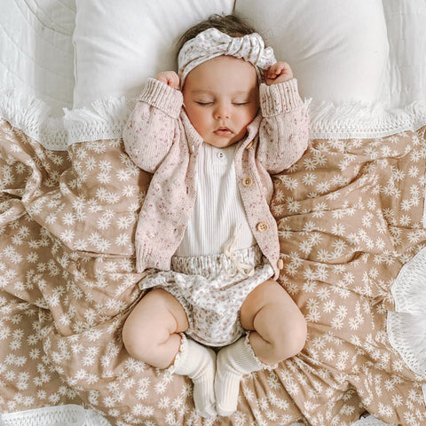 Mini Daisy Swaddle with Cream Fringe