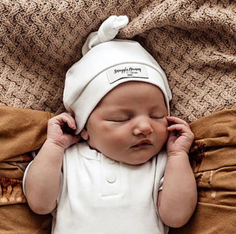 Milk Ribbed Knotted Beanie