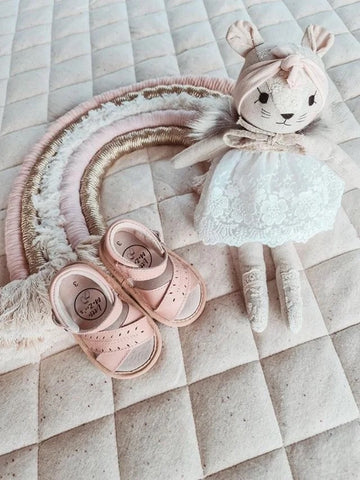 Madison Sandal- Pink Wax Leather