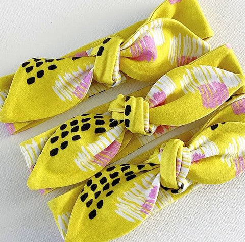 ZESTY MUSTARD ABSTRACT PRINT TOP KNOT HEADBAND